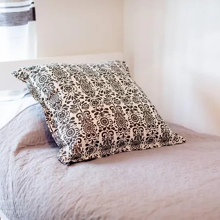 Angie In The Centre Of *