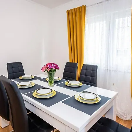 Apartment Angie In The Centre Of Metkovic