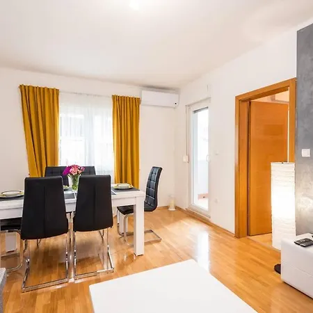 Apartment Angie In The Centre Of Metković