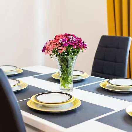 Angie In The Centre Of Apartman Metković