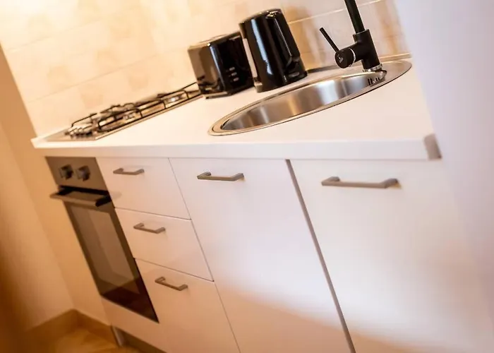 Angie In The Centre Of *